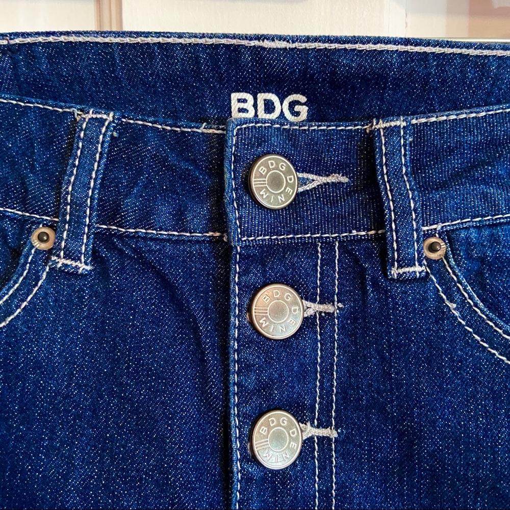 BDG Urban Blue Denim Shorts Foxy Hi-Waist 24 NWOT Sexy Butt Shorts Booty Lift - Picture 2 of 5
